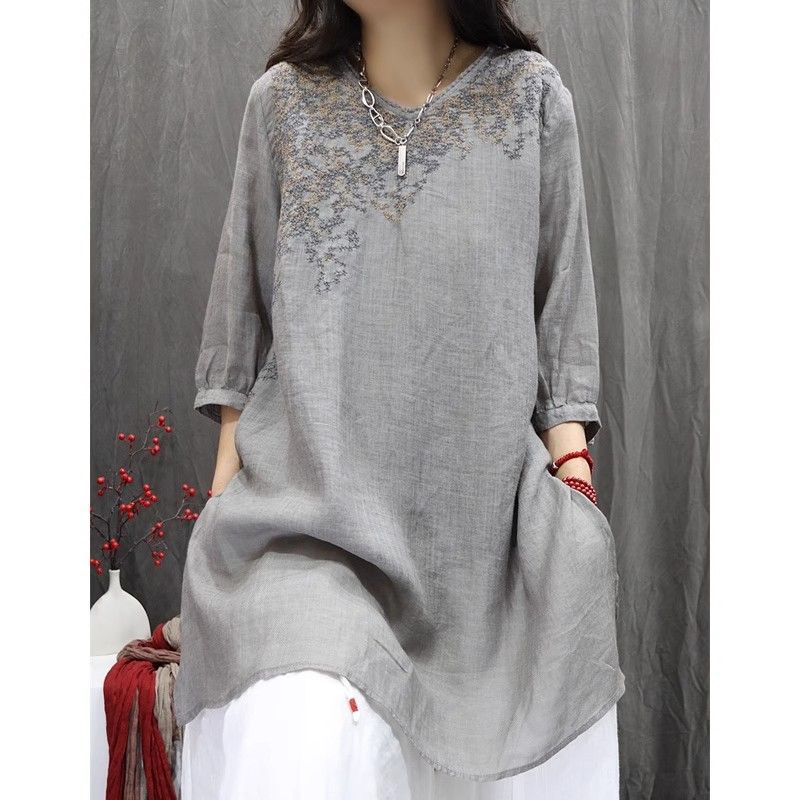 Linen Embroidered Top.