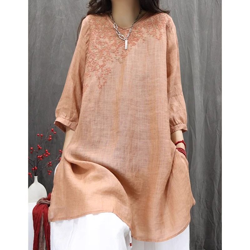 Linen Embroidered Top.