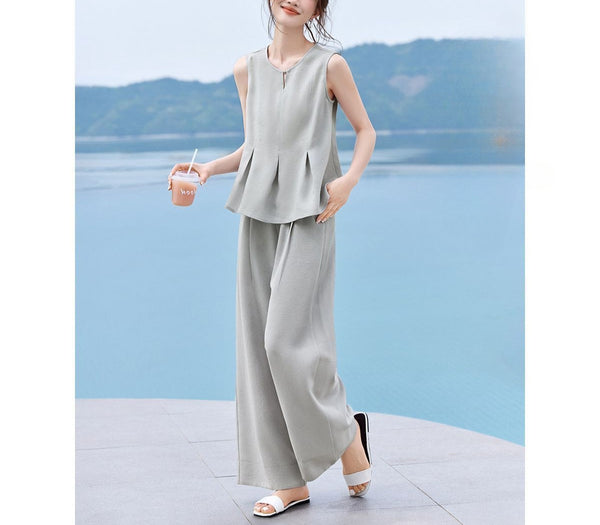 Relaxed Pleated Shirt